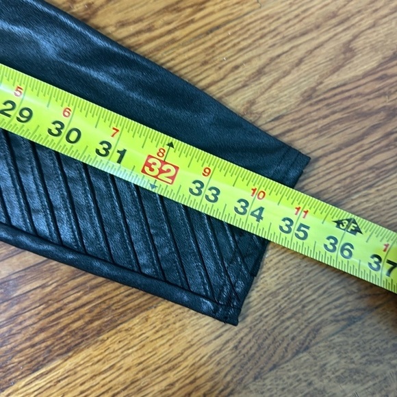 SPANX Faux Leather Moto Leggings Black Size M - Picture 11 of 13